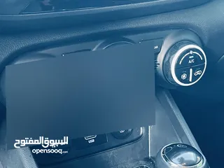  19 هونداي فينو مع فتحة سقف 2020