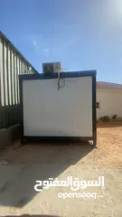  11 كرفان حديد لون ابيض متنقل