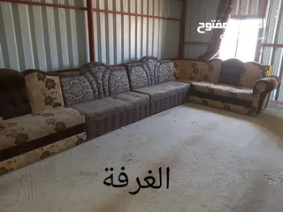  12 عزبه للبيع