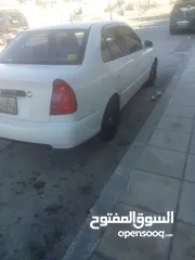  6 هونداي فيرنا 2000 لون ابيض