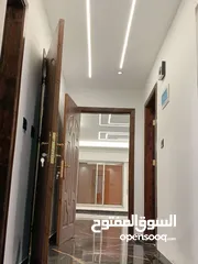  10 شقه للايجار