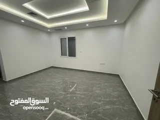  11 For rent very nice villa floor in mangaf