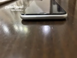  4 فرصة مش راح تتكرر ! ايفون 11 -128 جيجا بحالة ممتاز
