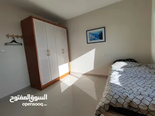  4 شقة للإيجار – عين منجد  طابق خامس بإطلالة مميزة قرب مطعم تغميسة