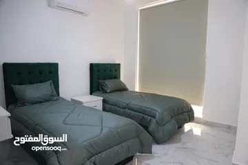  10 شاليه للإيجار اليومي بناء حديث وأثاث جديد وموقع مميز بافضل الأسعار من  (فيلا نايا اليوسفي )