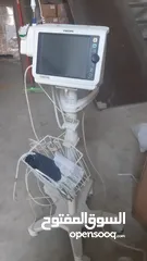  11 جهاز مراقبة مريض Patient monitoring device