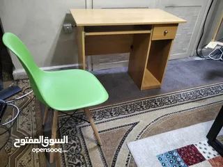  9 طاولة مكتب دراسة، كراسي مكتب، خزانة بيبي، كومادينو، طاولة تلفزيون، درج وخزانة مكياج للبيع