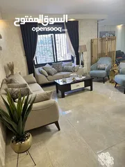  1 شقة مميزة باطلالة مفتوحة