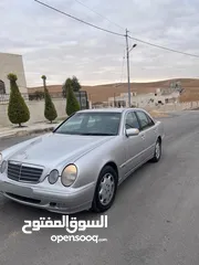  9 مرسيدس E200 موديل 2002