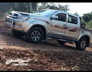  2 بكم تويوتا هايلوكس 4×4 موديل 2011