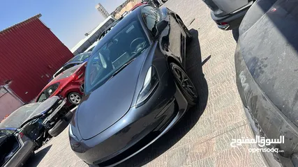  1 تيسلا موديل 3 لون فيراني ...2023 standard  plus  حرة
