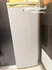  1 فريزر بحاله ممتازه للبيع بداعي السفر 6 ادراج