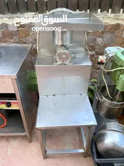  8 كرفان مطعم متنقل مع كامل العده