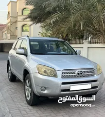  1 Toyota Rav 4