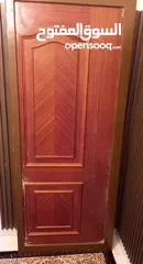  1 باب خشب شبه جديدللبيع