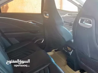  13 نيتا يو برو 2022 لون باذنجاني حره