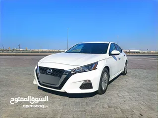  3 Nissan ALTIMA 2020 GCC spec one owner used