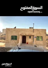  3 منزل مستقل في الهاشمي الشمالي مساحة الارض 500 متر شارع نعيم بن عبد الله  امتداد شارع فيلادلفيا