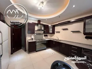  7 شقة شبه ارضي للبيع الرابية مساحة 220م مع ترس و حديقة 70م تشطيبات و ديكورات سوبر ديلوكس بسعر مميز جدا