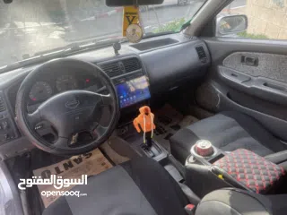  8 نيسان الميرا موديل 2000