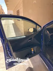  3 تويوتا بريوس سماوي