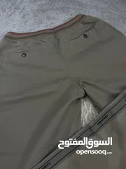  5 بنطلون كتان وسبورت جديد. لون زيتي. حجم سمول. مناسب لكل الفصول والأجواء