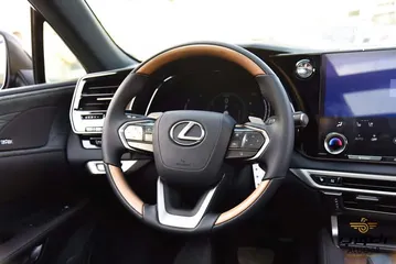  17 لكزس RX350 L2 2024 مع الميزات المتطورة والفخمة لون اسود ميتالك مميز