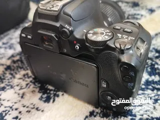  1 كاميرا D200