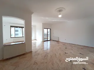  17 شقة غير مفروشة للإيجار 300م2 ( Property 19203 )-174847862