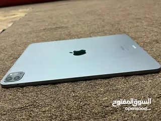  1 ايباد برو اخو الجديد مع كامل قراضوm2