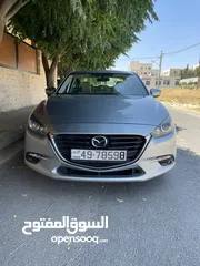  1 Mazda 3 2018