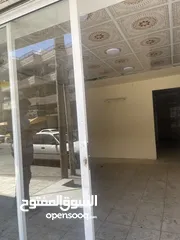  8 محل للايجاررصويلح شارع الاميرة رايه مبلط ونظيف يصلح لكافة المهن على الشارع العام بعددالاحوال