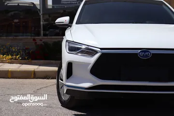  4 بي واي دي E2 بسعر مميز