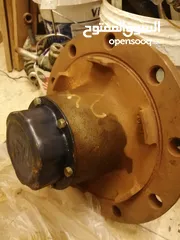  2 قطع شحن مرسيدس جديد ومستعمل الماني