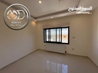  5 شقق أرضية وطوابق مختلفة وأخير مع روف جديدة للبيع الشميساني مساحات 165م & 245م بأسعار مميز جداً امكان