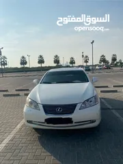  2 لكزس es350 موديل 2007 للبيع لون أبيض وداخلية بيج حالته جيده