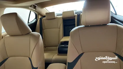  8 Lexus es 300 وارد وكفالة الشركه 1000 كيلو فقط