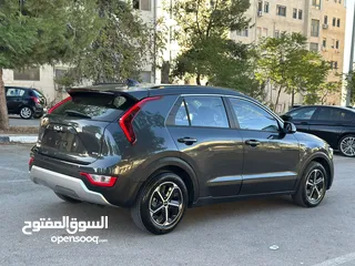  10 كيا نيرو 2022