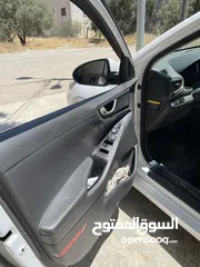  9 هيونداي ايونيك 2018 للبيع اربعة جيد الموقع اربد ابان حالة السيارة ممتازة