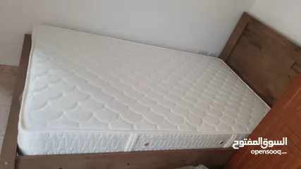  2 bed and medical mattress for sale