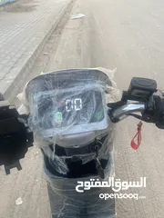  11 دراجة شحنA8للبيع سعرها ب650وبي مجال وصف مهم  بالجيس استخدام قليل دراجة حلوه وقوية فول ونظيفة