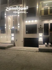  3 شقه طابق ثاني