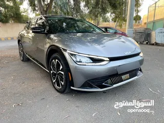  2 كيا ev6 2023 فل كامل ما عدا الفتحه فحص كامل بدون ملاحظات جمرك جديد للبيع بسعر مميز
