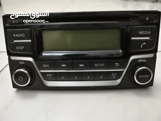  1 Nissan sunny radio