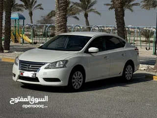  1 Nissan Sentra 2018 (White)