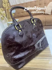  1 شنطة ستاتي بحاله جيده
