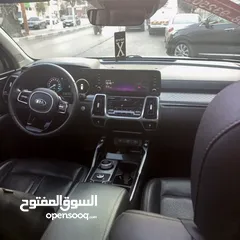  6 كيا سورنتو بسعر حرق حرق وكاش فل مسكر مع فتحه سقف بانوراما