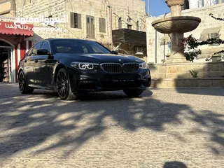  7 BMW 530e  E drive  Individual