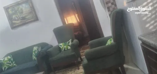  5 طقم كنب مستعمل نظيف جدا بحاله الوكاله