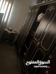  3 عفش بيت كامل مع الكهربائيات بحالة جيدة بداعي السفر الرجاء من الاخوة التجار عدم الاتصال بدون احراج